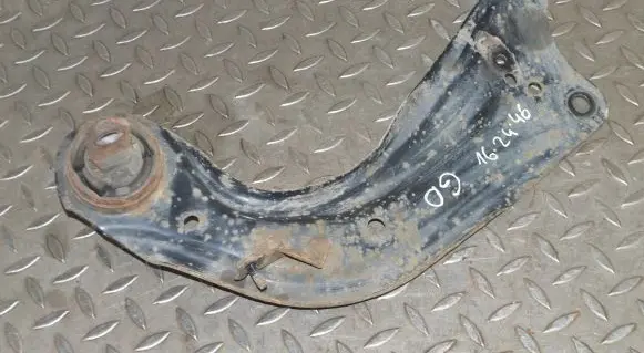 Rear upper control arm/wishbone