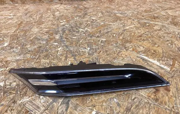 Porsche 911 992 Front fender indicator light 992953042c