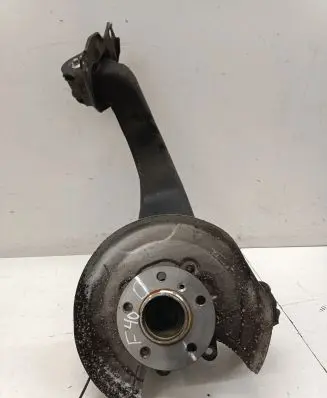 BMW 1 F40 Rear wheel hub 6898964 6799739