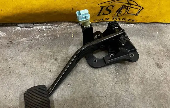 Ford Explorer VI Brake pedal L1MC2D094AL