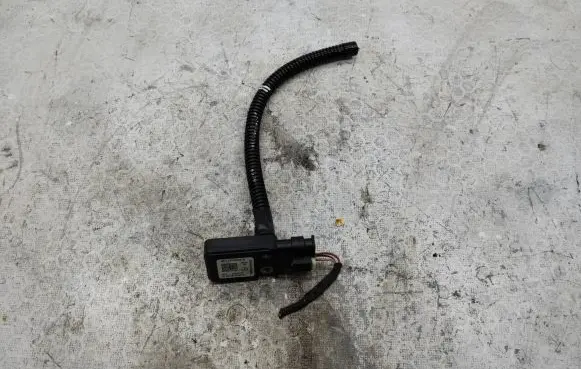 Mercedes-Benz C W205 Seat pressure sensor A2138700010 28472120
