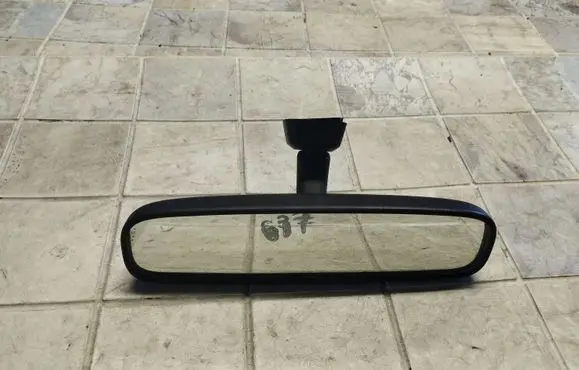 Mitsubishi Grandis Rear view mirror (interior) 012197