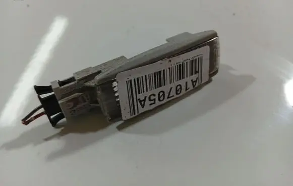 Volkswagen PASSAT B5 Other interior light 3B0947113