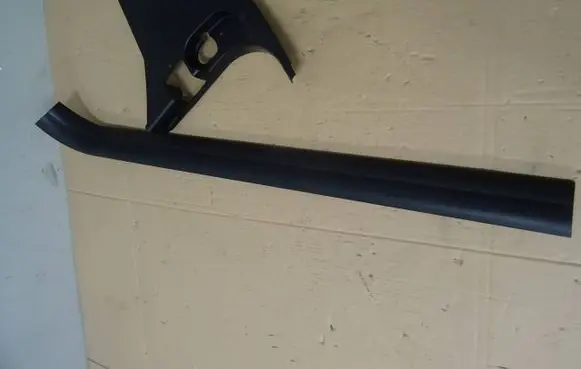 BMW 1 E81 E87 Foot area side trim 7058133 11242010