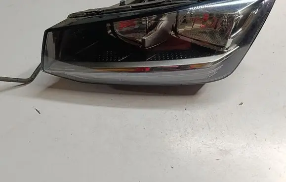 Audi Q2 - Headlight/headlamp 81A941003 90083628