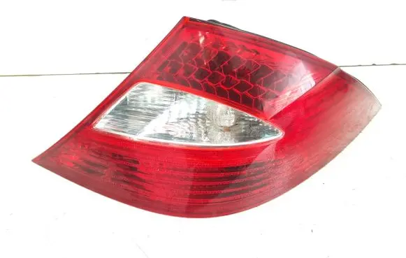 Mercedes-Benz CLS C219 Rear/tail lights 427122R 427182R