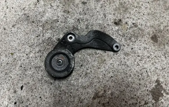 Generator/alternator bracket