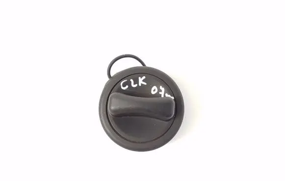 Mercedes-Benz CLK A209 C209 Fuel tank filler cap A2204700705