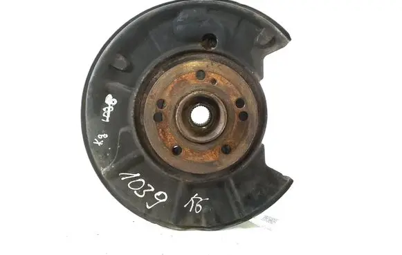Rear wheel hub