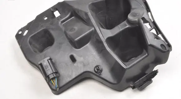 BMW 4 G22 G23 G24 G26 Front bumper mounting bracket 7497112