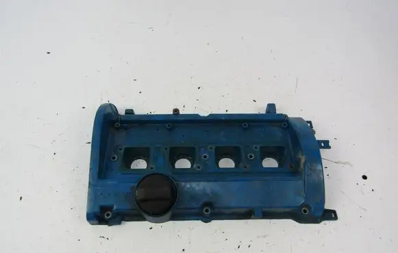 Audi A4 S4 B5 8D Rocker cam cover 