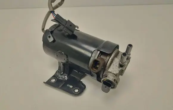KIA Sportage Fuel filter housing 