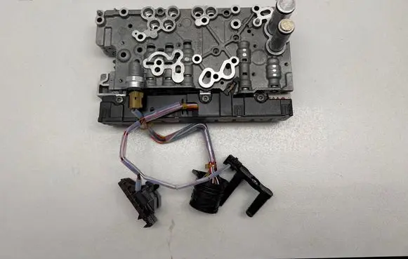 Chrysler Pacifica Transmission gearbox valve body 04752873AA