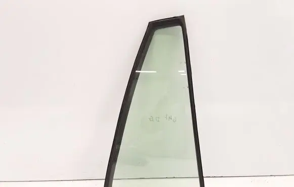 Rear vent window glass