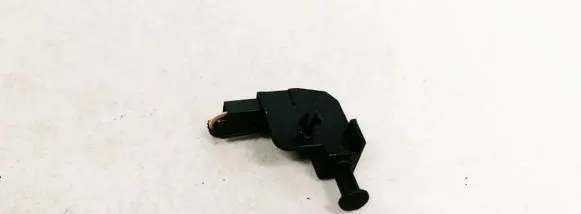 Volkswagen PASSAT B5 Brake pedal sensor switch 1H0947561A
