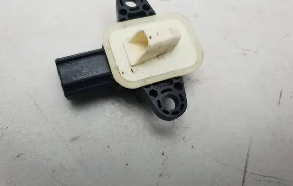 Volvo V60 Airbag deployment crash/impact sensor 30798030 110504301 C83HA