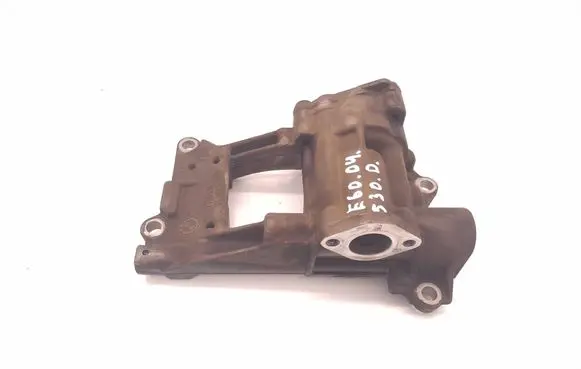 BMW 5 E60 E61 Oil pump 7789838 8706651032