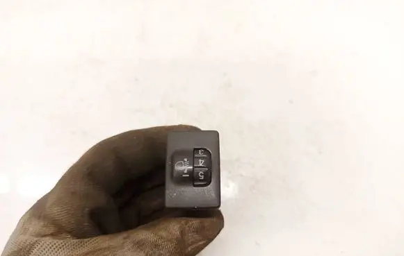 Toyota RAV 4 (XA30) Headlight level height control switch 134159