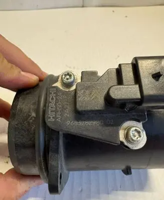 Peugeot 208 Mass air flow meter 9683282980