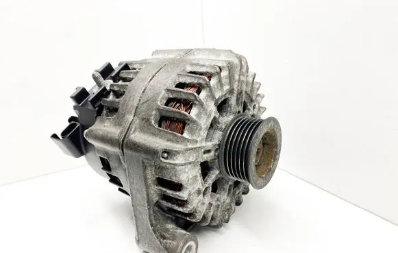 BMW 6 F12 F13 Generator/alternator 8515754 2613702A FG23S058