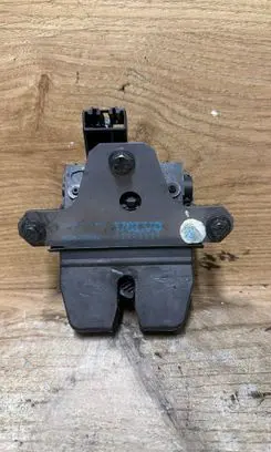 Volvo S40 Tailgate/trunk/boot lock/catch/latch 31276698