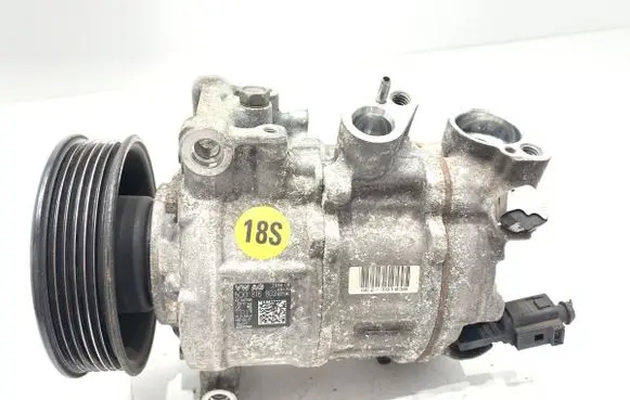Volkswagen Golf VII Air conditioning (A/C) compressor (pump) 5Q0816803