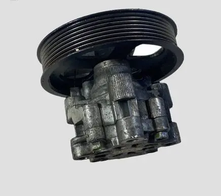 Toyota Avensis T250 Power steering pump