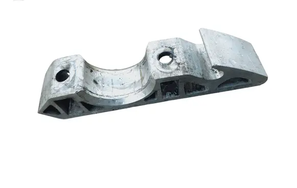 Audi Q7 4L Sway bar bush bracket, front 7L0411063B