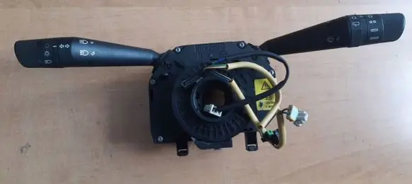 Fiat Stilo Tailgate/trunk/boot open switch EEEEEEEE