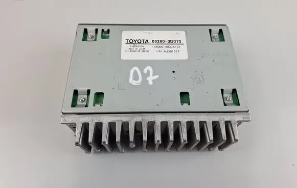 Toyota Yaris Sound amplifier 862800D010