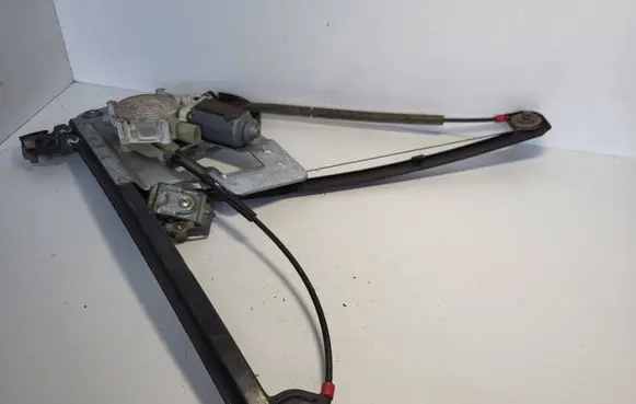 BMW 5 E39 Rear door window regulator with motor 8360511