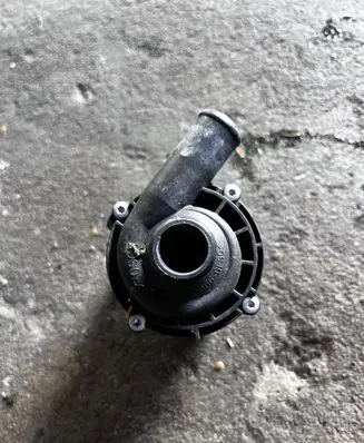 Mercedes-Benz E W212 Electric auxiliary coolant/water pump A2118350364