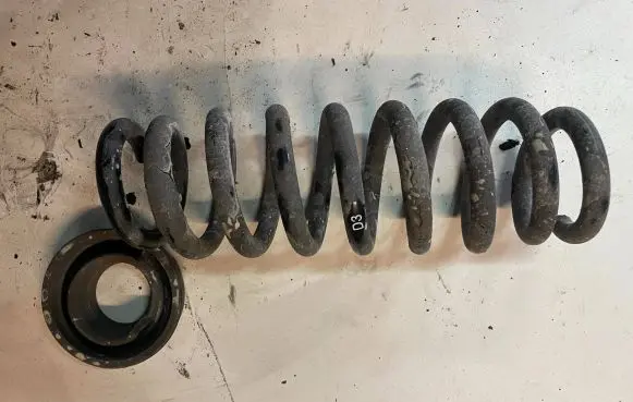BMW 3 E90 E91 Rear coil spring 6764419