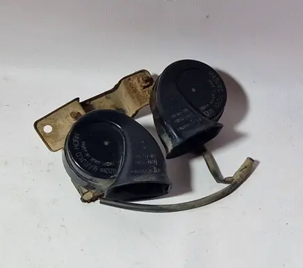 Subaru Legacy Horn signal E1000094
