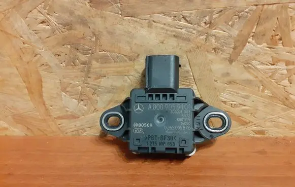 Mercedes-Benz E W212 Yaw turn rate sensor A0009059101