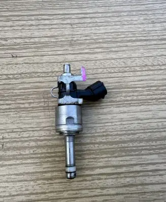 Subaru Outback (BT) Fuel injector 16611AB06A