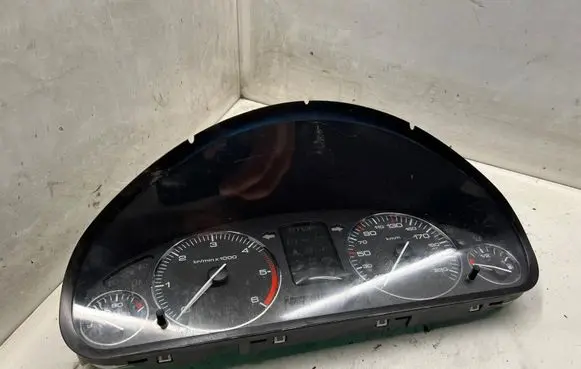 Peugeot 407 Speedometer (instrument cluster) 9646465480