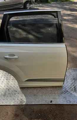 Audi Q7 4M Rear door 4M09771687GC 4M0959795H