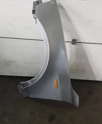 BMW X3 E83 Fender