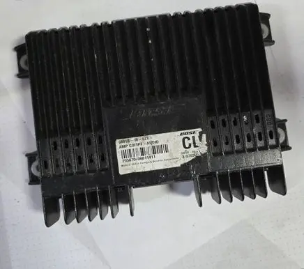 Mazda 6 Sound amplifier GM1B6692X 25587000011411