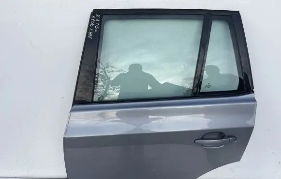 BMW X3 E83 Front door