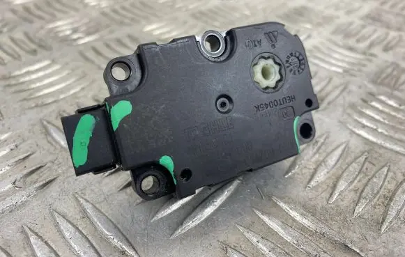 Jeep Grand Cherokee WL Air flap motor/actuator ZBAT0115D00
