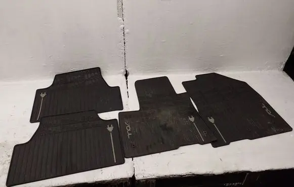 KIA Soul Car floor mat set J2131ADE00