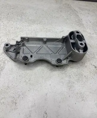 Volvo XC90 Accelerator throttle pedal bracket 30715183