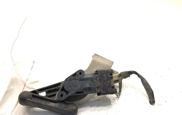 BMW 5 G30 G31 G38 Headlight/headlamp level sensor 6895466