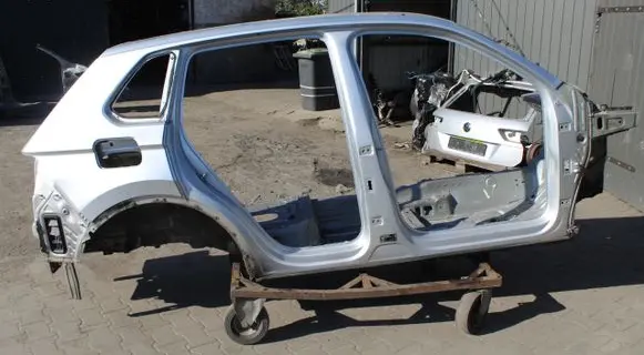 Volkswagen Tiguan Front piece kit 5775978