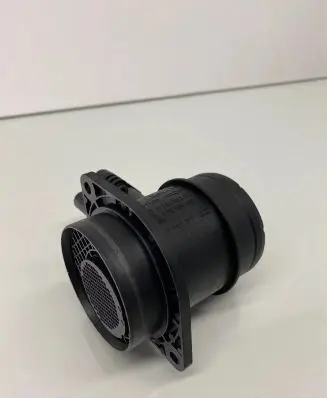Skoda Octavia Mk2 (1Z) Mass air flow meter 0281002531 038906461B