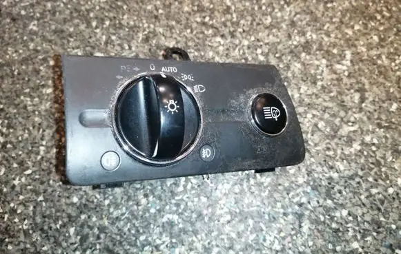 Mercedes-Benz E W211 Light switch 2115450104