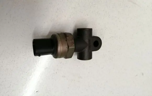Volvo XC70 Brake power pressure regulator 3524132