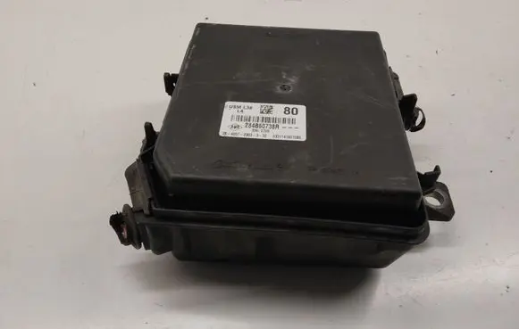 Renault Latitude (L70) Fuse module 284B60738R
